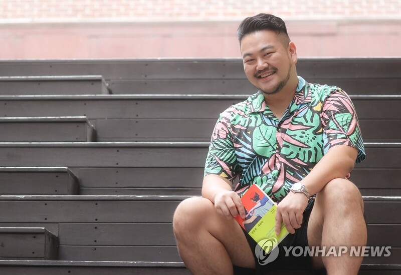 박상영 작가 "밥벌이하며 견디는 삶, 믿음 깨져도 살아지죠"