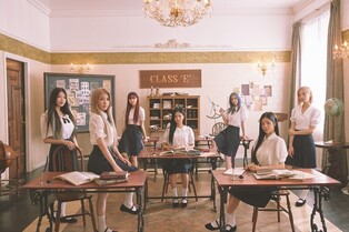 PURPLE KISS "The new album is to encourage isolated geeks"