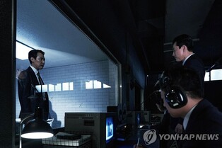 S.Korean actor Lee Jung-jae's director debut piece 'Hunt' records presale in 144 countries