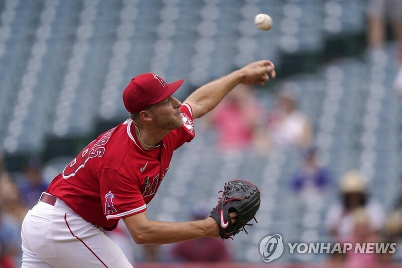 노히터 달성했던 에인절스 데트머스, 1이닝 9구 3탈삼진 진기록