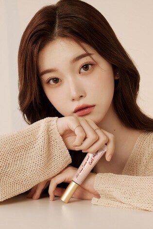 Photo of Tsuki of Billlie as brand ambassador of beauty brand Milk Touch