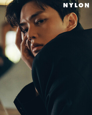 South Korean actor Songkang's cover photo for Japanese magazine 'Nylon Japan Global Issue' drops