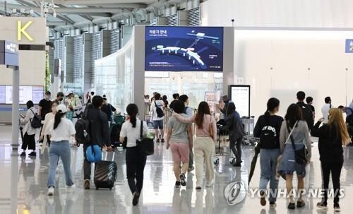 S. Korea to temporarily allow visa-free entry for tourists from Japan, Taiwan, Macau