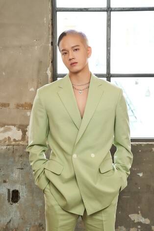 BTOB Peniel temporarily stops activities due to ruptured Achilles tendon