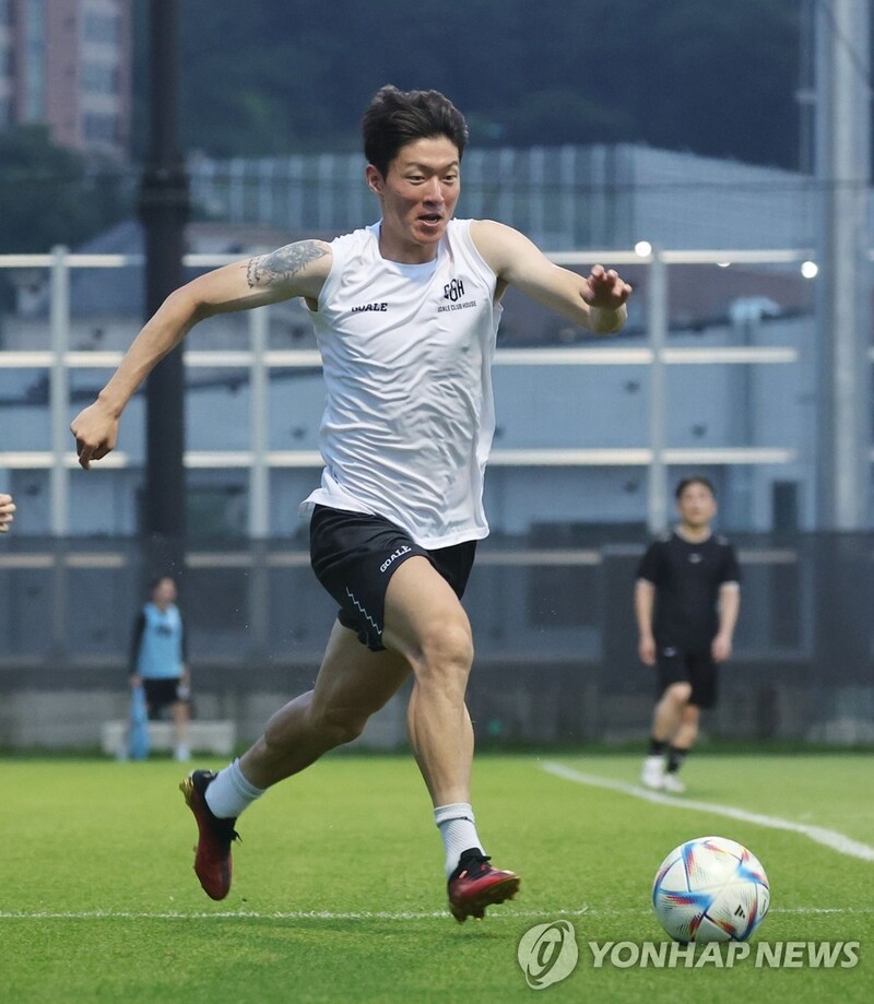 시간은 계속 흐르는데…황의조의 험난한 '새 팀 찾기'