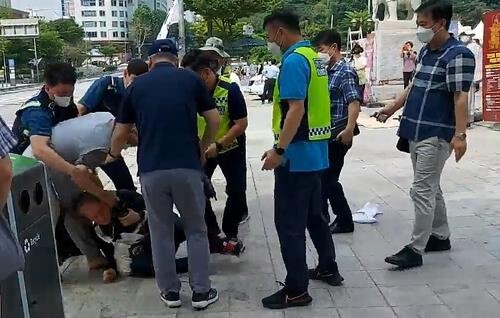 '승려 집단폭행' 피해자, 가해자들 고소…"스님 3명이 폭행"