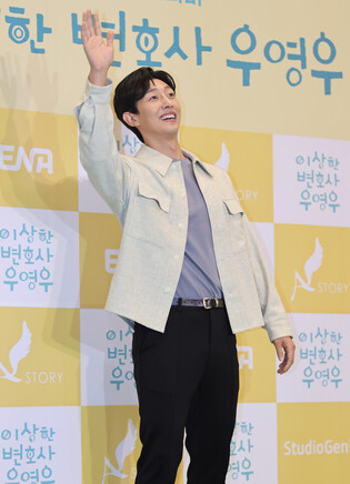 S. Korean actor Kang Ki-young