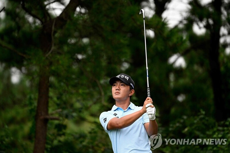 옥태훈, 아시안투어 제주 대회 3R 선두…아마추어 조우영 2위(종합)