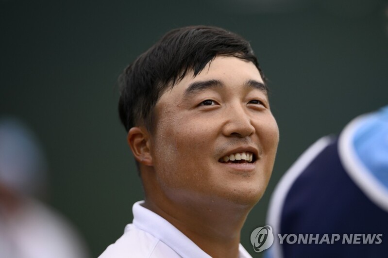 (LEAD) 2 S. Koreans qualify for PGA Tour's season finale