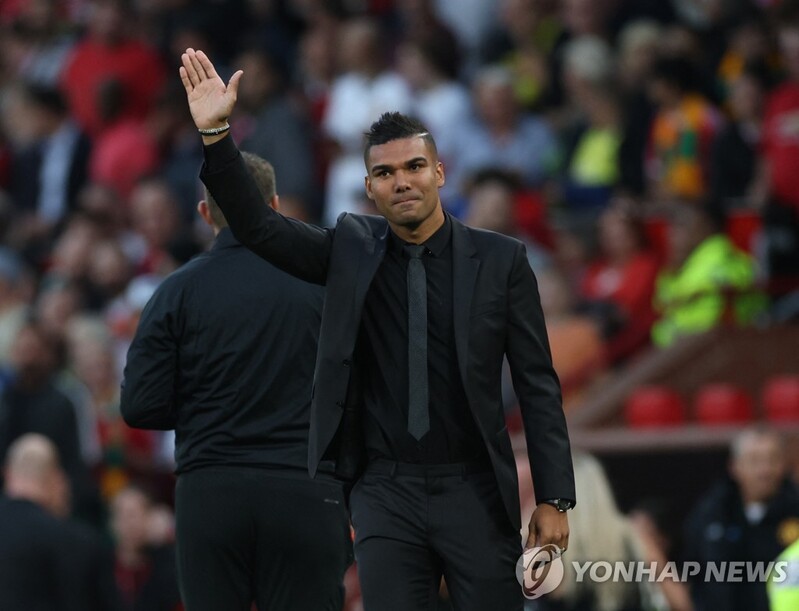 맨유, 미드필더 카세미루 영입 공식 발표…4+1년 계약