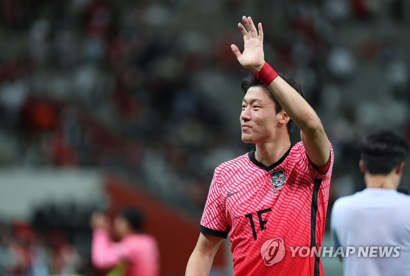 황의조, 그리스 도착…황인범 소속팀 올림피아코스 합류 임박(종합)