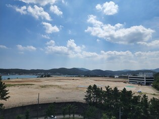 Sales gimmick of Hotels raise eyebrows as 100 thousand fans flock to BTS Busan concert