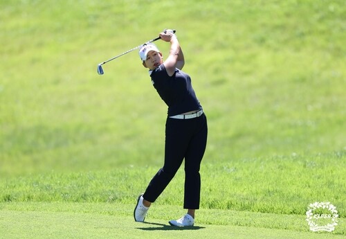 '2년 무명' 홍지원, 메이저퀸 향해 질주…3R 3타차 선두(종합)