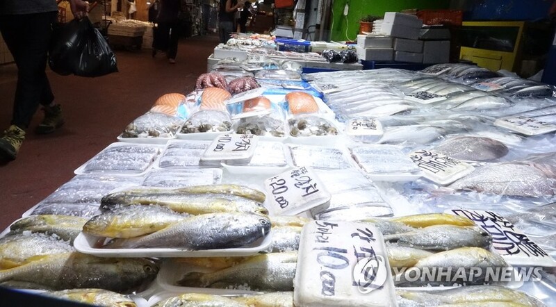 "추석 차례상 비용 전통시장서 27만8천원…작년보다 6.4%↑"