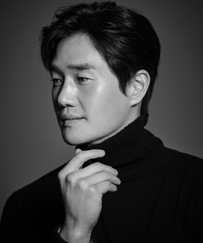 유지태, 웹툰 시나리오 쓴다…북한 배경 '안까이' 내년 공개