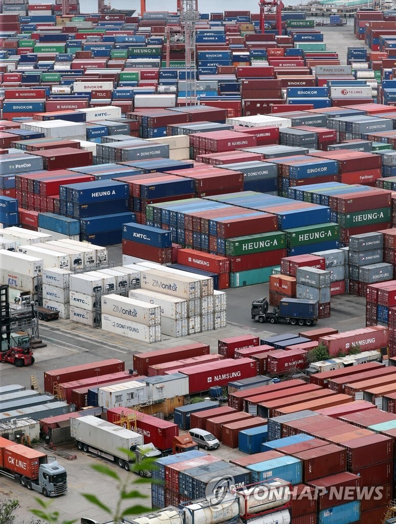 (LEAD) S. Korea's trade terms hit all-time low in July
