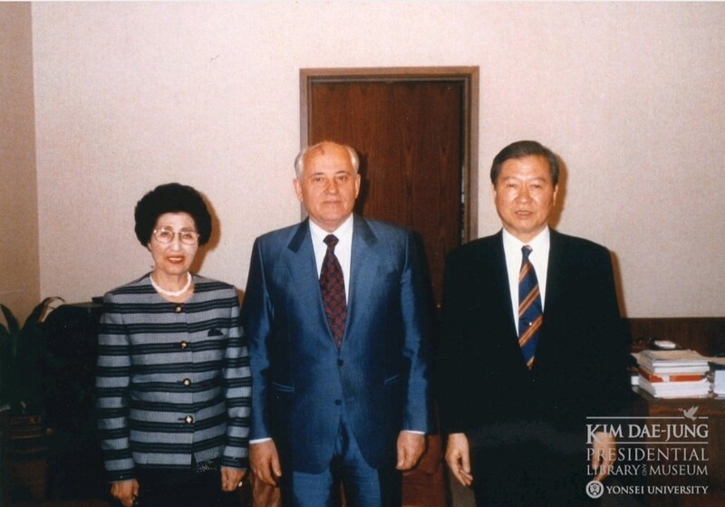 "고르바초프, 예상보다 빠른 소련연방 체제 붕괴에 혼란 우려"