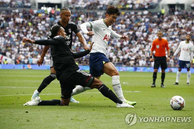 손흥민, 오프사이드에 골대 불운까지…EPL 개막 6경기째 침묵