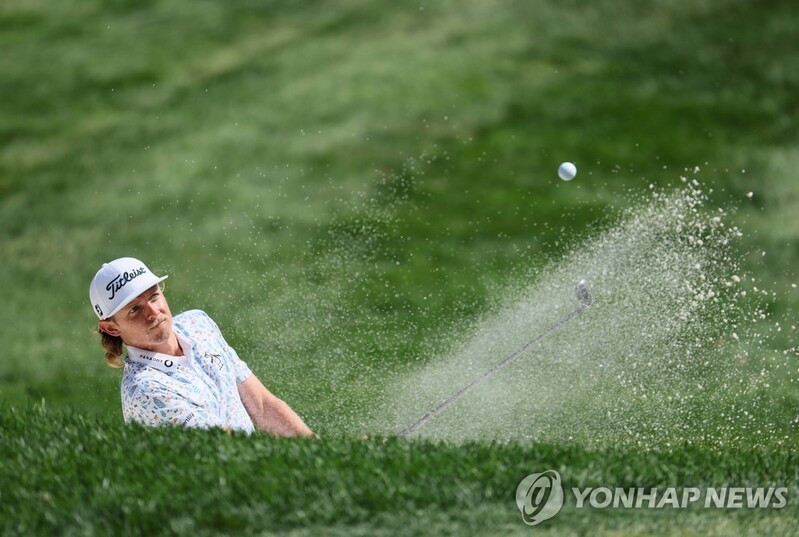 '새로운 도전' 세계 2위 스미스, LIV 골프 4차 대회 2R 공동 8위