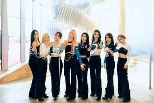 Photos of Kep1er in Japan magazine cover, Japan debut single cover