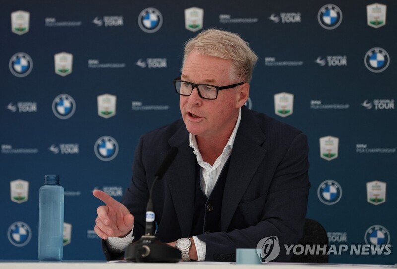 LIV 이적생에 팔 벌리는 DP월드투어 "복귀 원하면 대화하겠다"