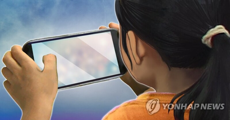 Parents heavily reliant on smartphones when tending to children at home: survey