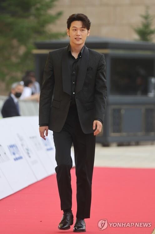 배우 이학주, 11월 비연예인과 비공개 결혼