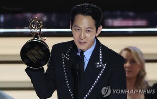 (3rd LD) 'Squid Game' wins best drama series actor, director at Emmys