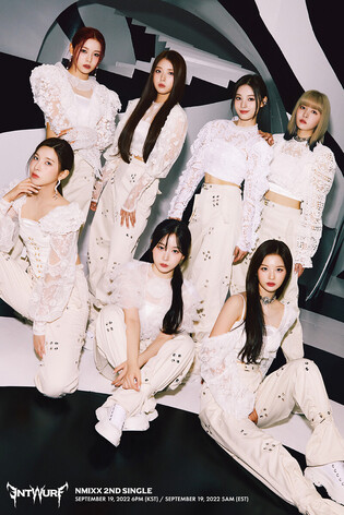 Group teaser photo of NMIXX for second single album 'ENTWURF'