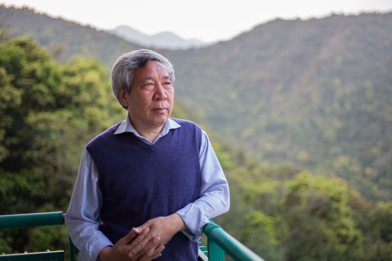 제6회 이호철통일로문학상에 중국 작가 옌롄커