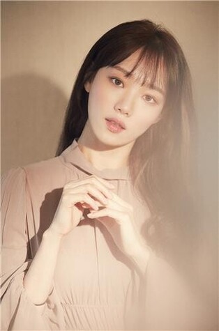 Actress Lee Sung-kyung to star in SBS drama 'Dr romantic 3'