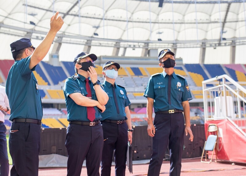 [동정] 우철문 부산경찰청장, BTS 부산 콘서트장 점검