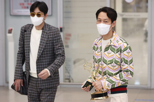Emmy-winning Lee Jung-jae returns home