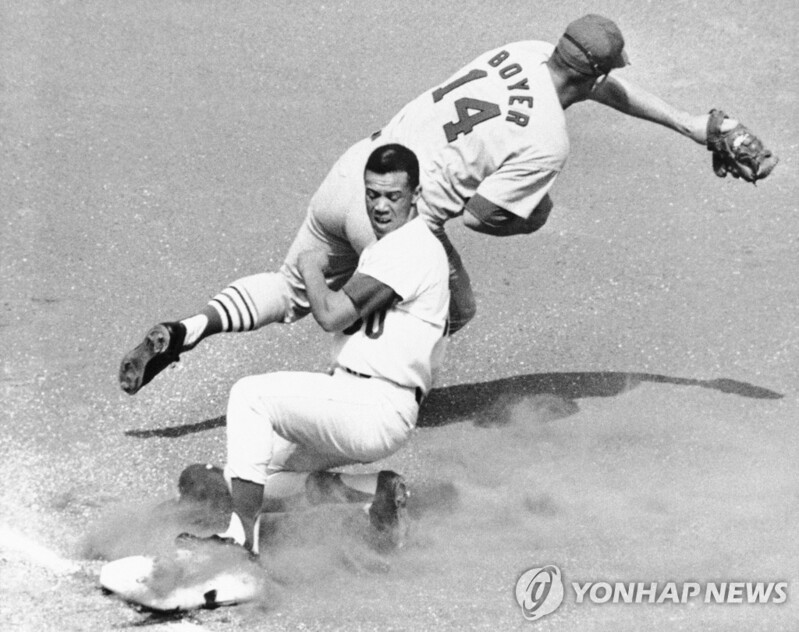 104도루 성공한 MLB '전설의 대도' 모리 윌스 별세