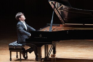 Pianist Seong-Jin Cho to hold solo concert for first time in 1 year .. to play Handel, Brahms and Schumann