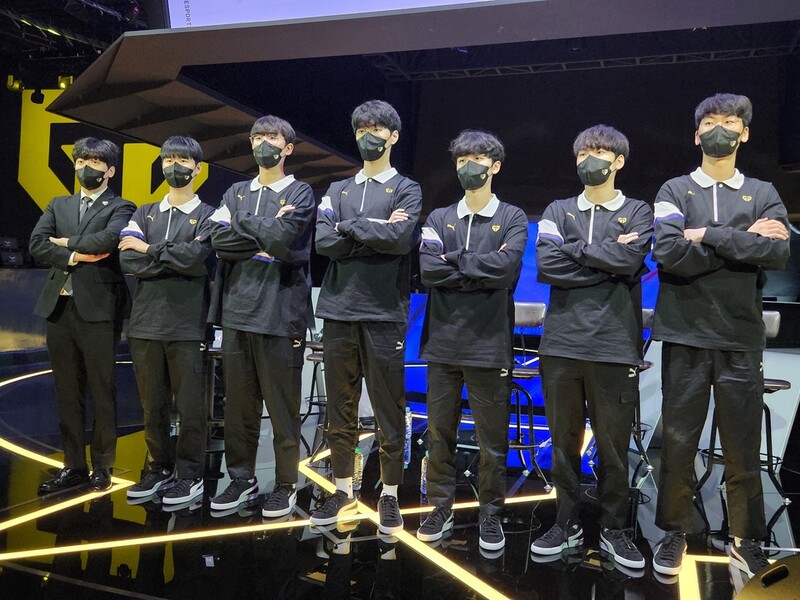 롤드컵 앞둔 젠지 "LCK 1번 시드, 어떤 팀인지 보여줄 것"