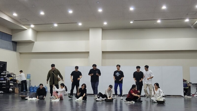 대중가요로 느끼는 민초들의 100년사…뮤지컬 '백만송이의 사랑'