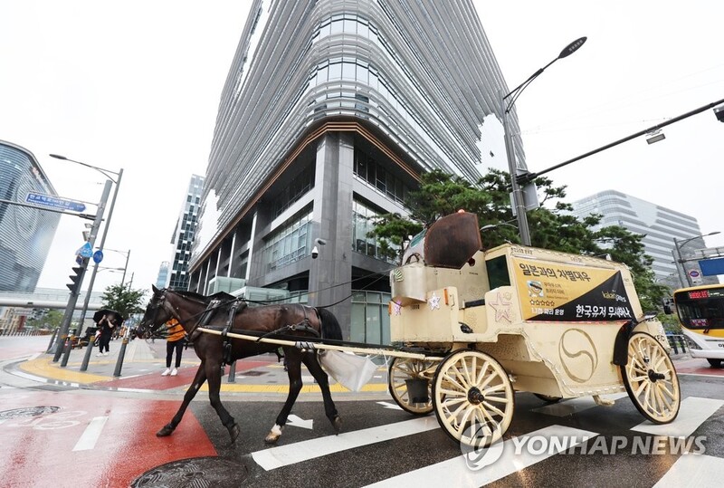 [특징주] 게이머 항의 빗발…게임주, 무더기 '신저가'(종합)