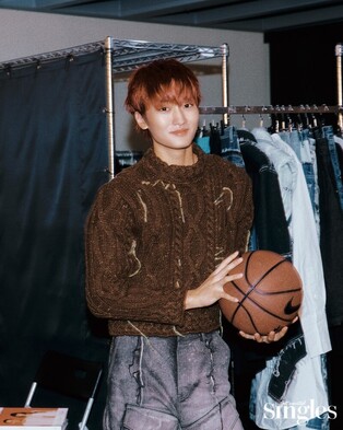 K-pop boy group Cravity's photo for magazine 'Singles' drop