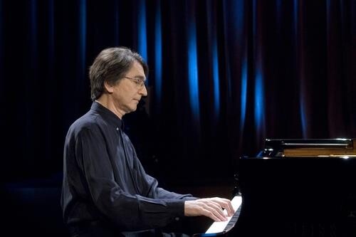 명징했던 피아노…코롤리오프, 바흐를 살려내다