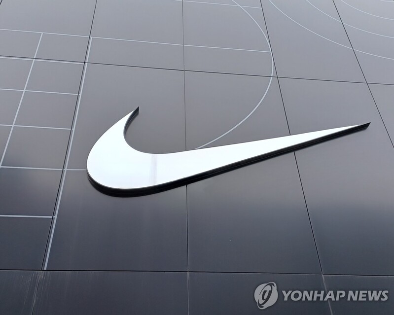 에르메스·샤넬 이어 나이키도 '리셀 금지'…실효성은 글쎄