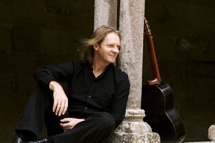 Classical guitarist David Russell to host recital in South Korea