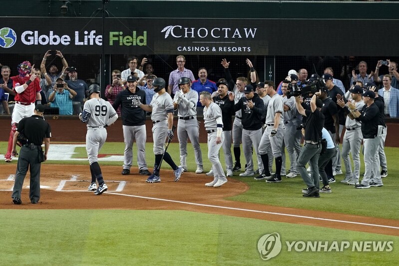 저지, AL 한 시즌 최다 62호…"팬과 함께한 특별한 경험"(종합2보)