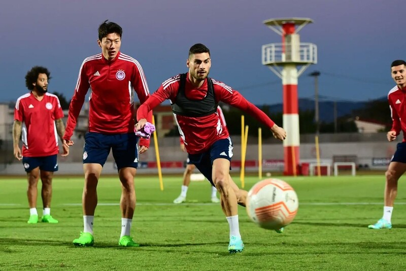 A매치서 통증 호소한 황의조, 부상 회복…UEL 출전 명단 포함