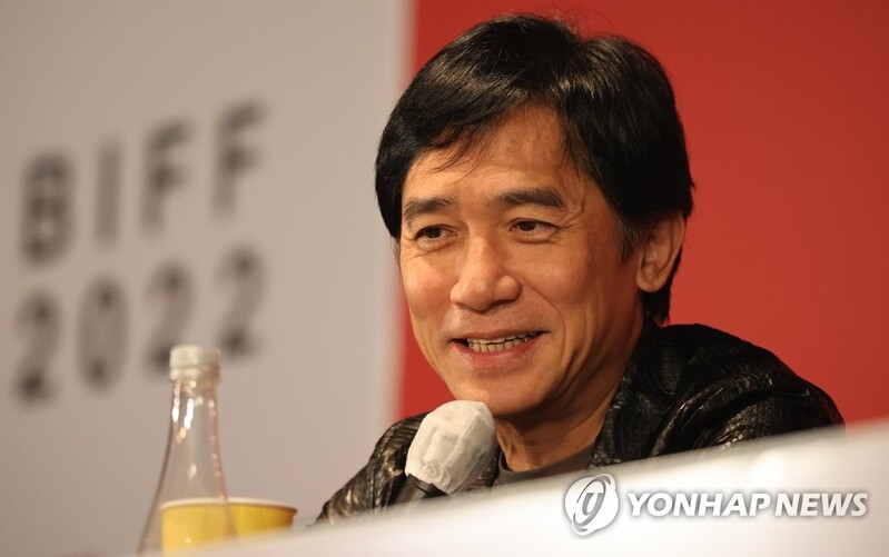 '아시아영화인상' 량차오웨이 "아직 배우로서 할 일 많아"