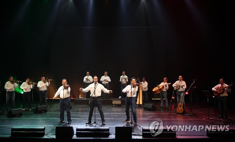 17명이 뿜어내는 열정…내한공연하는 멕시코 무형유산 마리아치