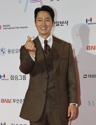 Actors during red carpet event of 2022 Buil Film Awards