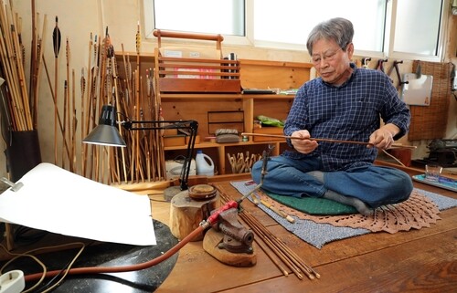 [충북 장인열전] '최종병기 활' 진짜 주인공…화살 명인 양태현씨