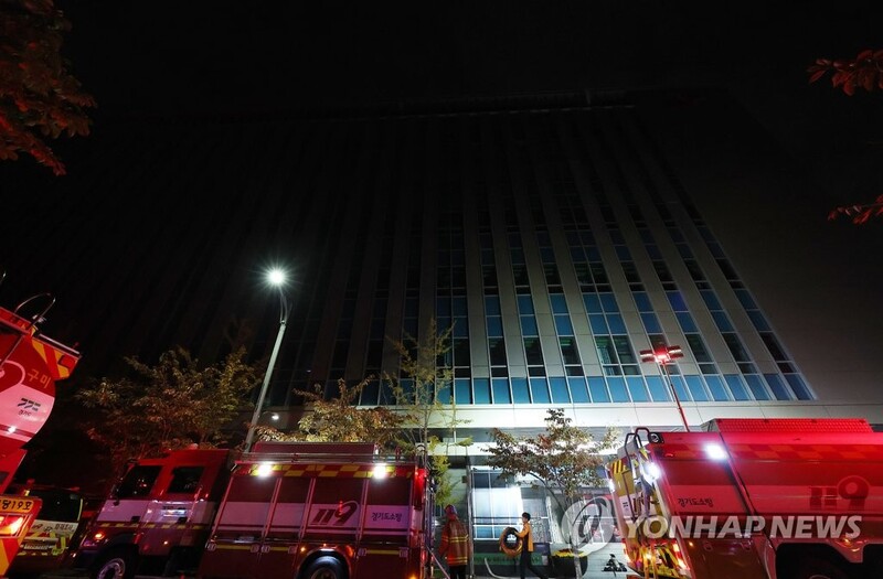 유통업계도 결제·알림 등 장애 속출…"소비자 피해 최소화"