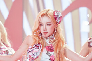 Performance photos of GIDLE during X-LOVE-SHOW